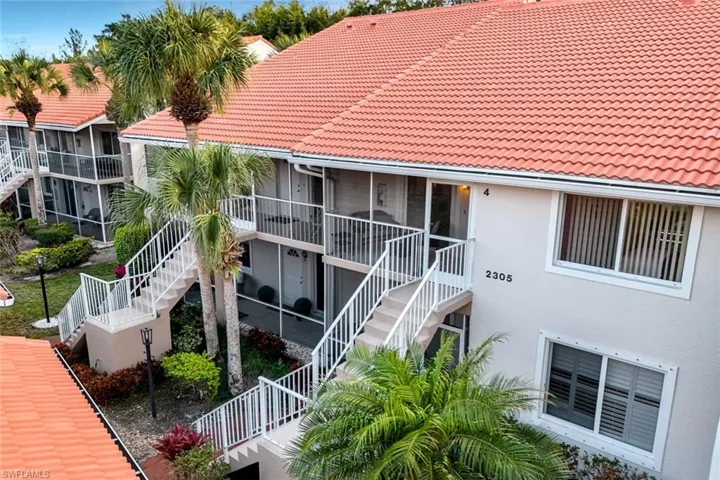 2305 Hidden Lake Dr 3704, Naples, Florida 34112