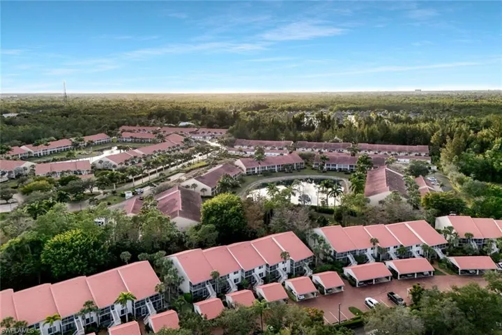 2305 Hidden Lake Dr 3704, Naples, Florida 34112