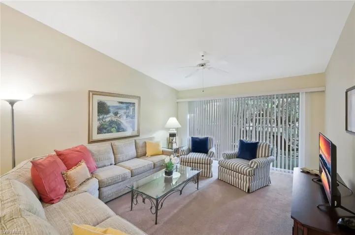 2305 Hidden Lake Dr 3704, Naples, Florida 34112