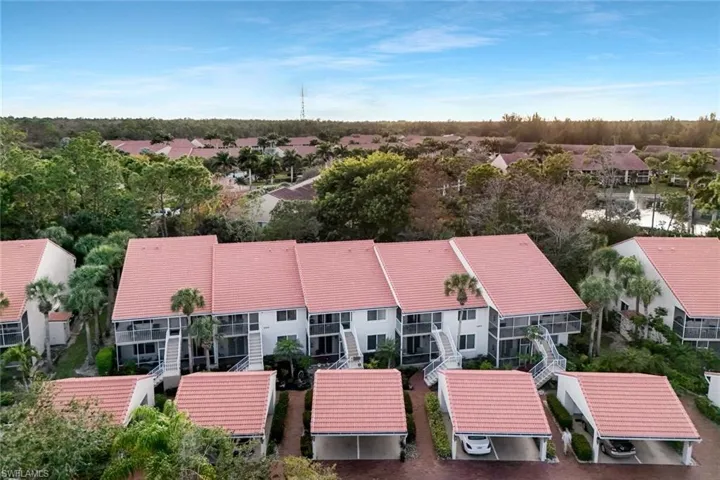 2305 Hidden Lake Dr 3704, Naples, Florida 34112