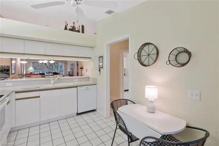 2305 Hidden Lake Dr 3704, Naples, Florida 34112