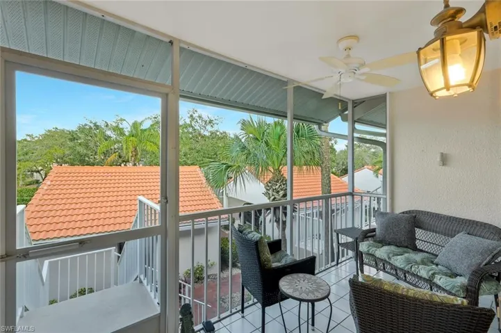 2305 Hidden Lake Dr 3704, Naples, Florida 34112