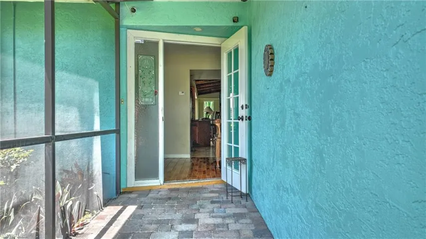 Side light and glass door
