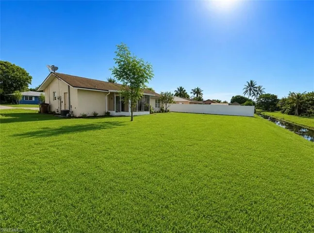 406 Parkside St, Lehigh Acres, Florida 33936