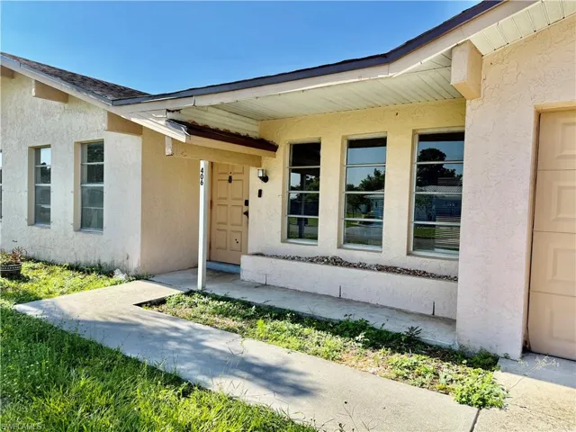 406 Parkside St, Lehigh Acres, Florida 33936