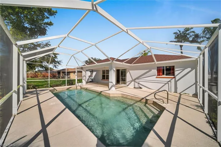152 Se 19th Ln, Cape Coral, Florida 33990