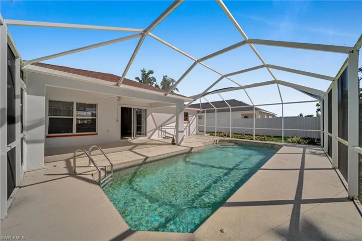 152 Se 19th Ln, Cape Coral, Florida 33990