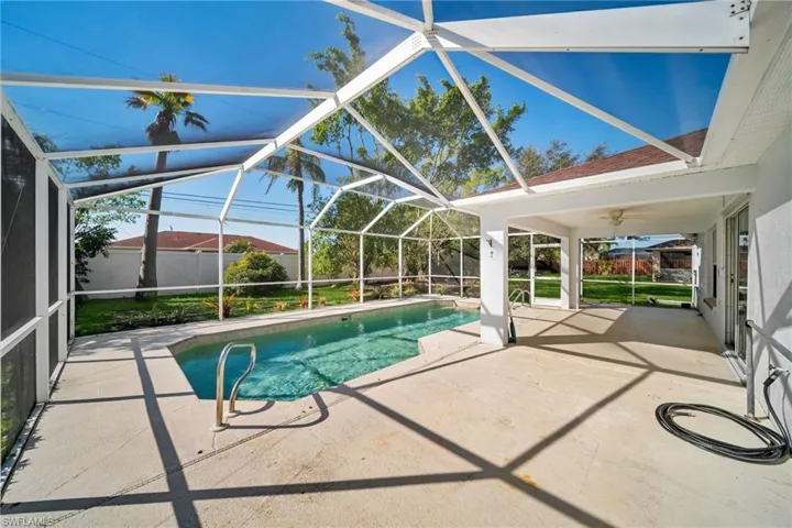 152 Se 19th Ln, Cape Coral, Florida 33990