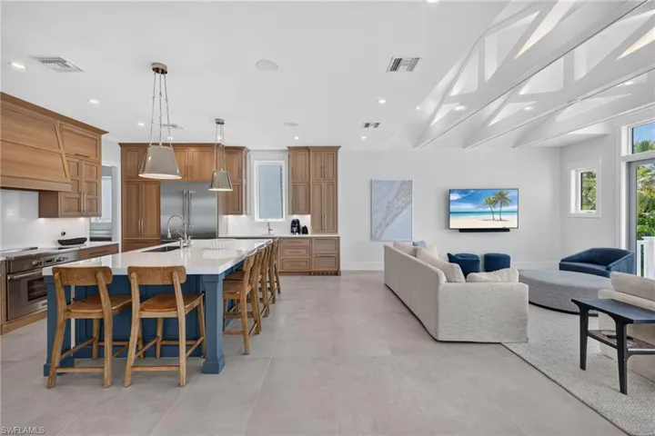 11516 Andy Rosse Ln, Captiva, Florida 33924