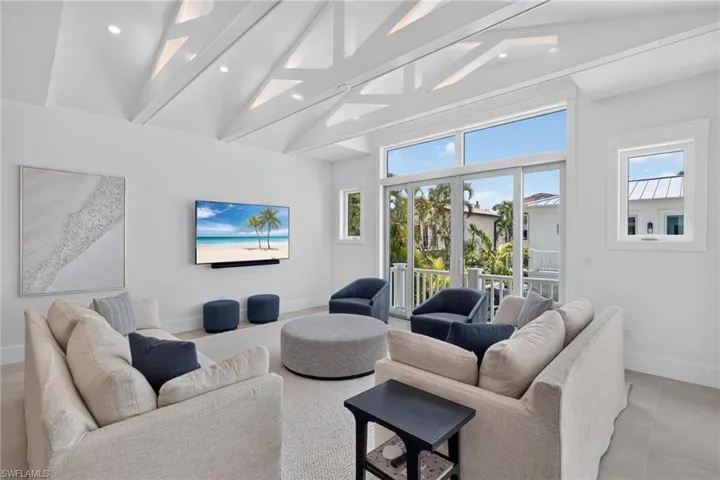 11516 Andy Rosse Ln, Captiva, Florida 33924