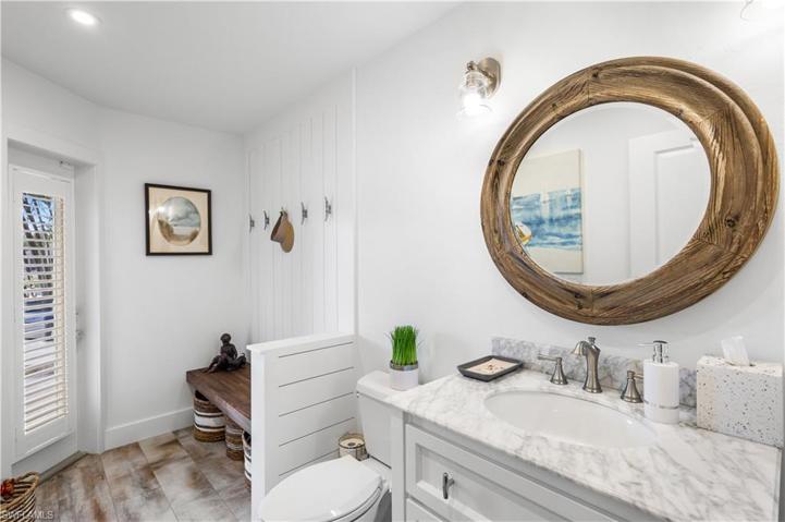 You have direct access from to 1/2 bath to you pool and lanai!