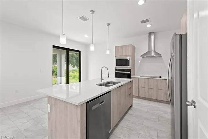 3028 39th St Sw, Lehigh Acres Fl 33976