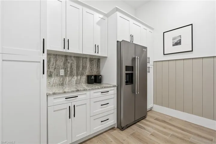 huge laundry room/Butler's Pantry