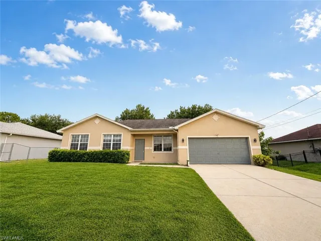 3813 19th St Sw, Lehigh Acres, Florida 33976