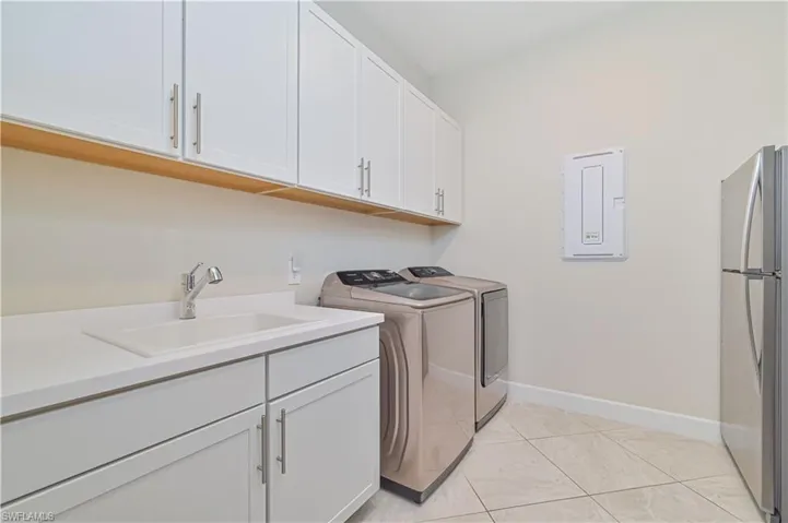 16096 Herons View Dr, Alva, Florida 33920