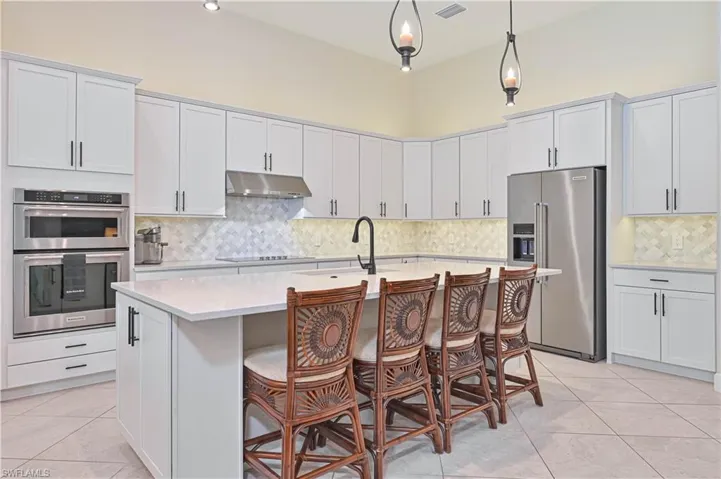 16096 Herons View Dr, Alva, Florida 33920