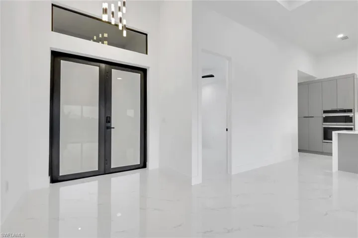 246 Gleason Pkwy, Cape Coral, Florida 33914
