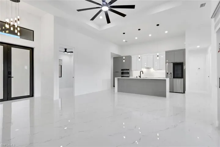246 Gleason Pkwy, Cape Coral, Florida 33914