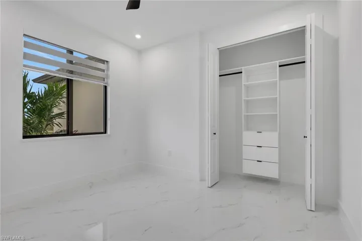 246 Gleason Pkwy, Cape Coral, Florida 33914