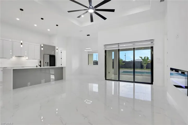 246 Gleason Pkwy, Cape Coral, Florida 33914