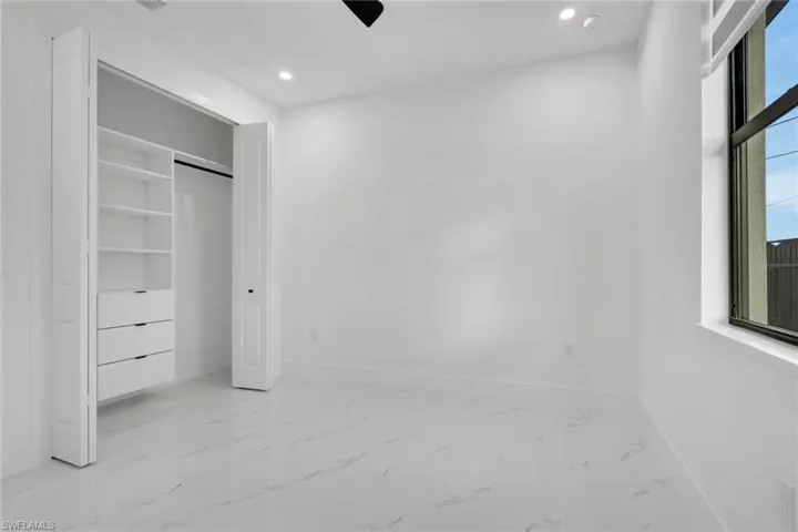 246 Gleason Pkwy, Cape Coral, Florida 33914