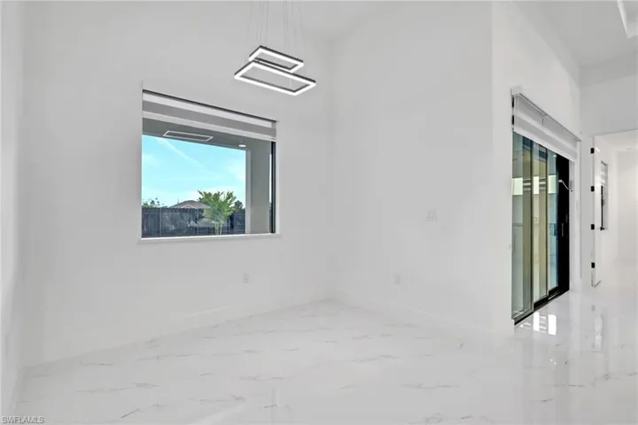 246 Gleason Pkwy, Cape Coral, Florida 33914