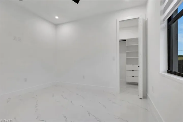 246 Gleason Pkwy, Cape Coral, Florida 33914