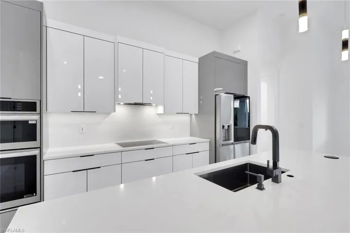 246 Gleason Pkwy, Cape Coral, Florida 33914