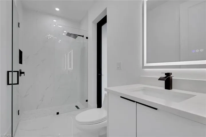 246 Gleason Pkwy, Cape Coral, Florida 33914