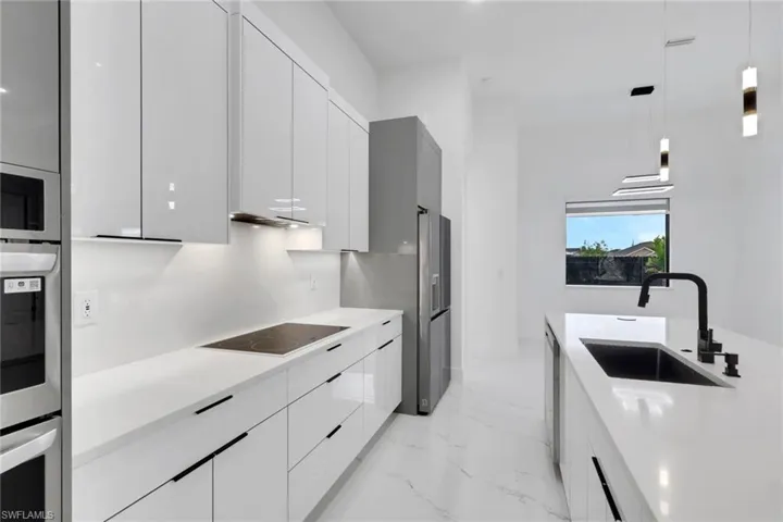246 Gleason Pkwy, Cape Coral, Florida 33914