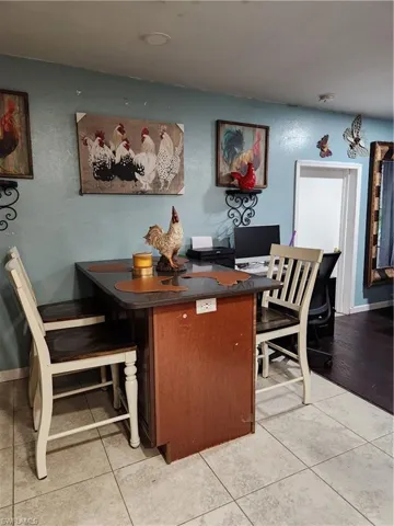 Eat in Kitchen