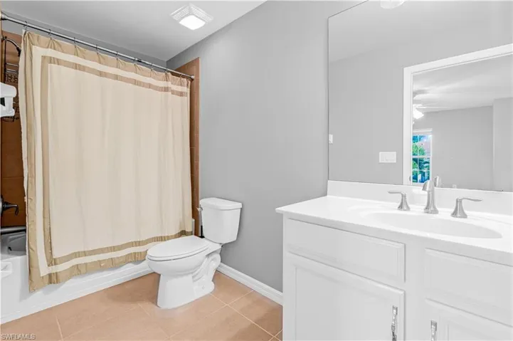 12539  Laurel Cove  DR, Fort Myers, FL 33913