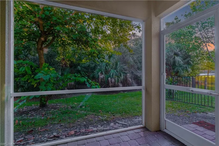 12539  Laurel Cove  DR, Fort Myers, FL 33913