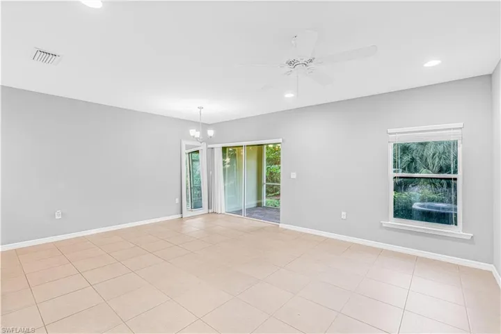 12539  Laurel Cove  DR, Fort Myers, FL 33913
