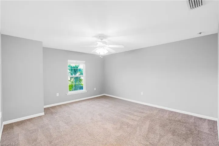 12539  Laurel Cove  DR, Fort Myers, FL 33913