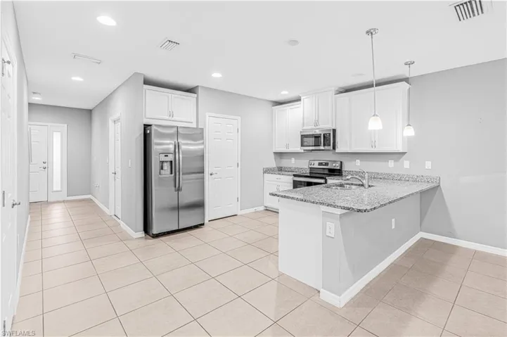 12539  Laurel Cove  DR, Fort Myers, FL 33913