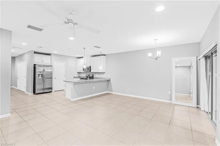 12539  Laurel Cove  DR, Fort Myers, FL 33913