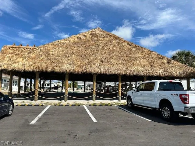 Large Cabana for entertaing