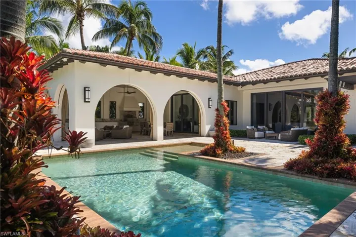 17009 Cortile Dr, Naples, Florida 34110