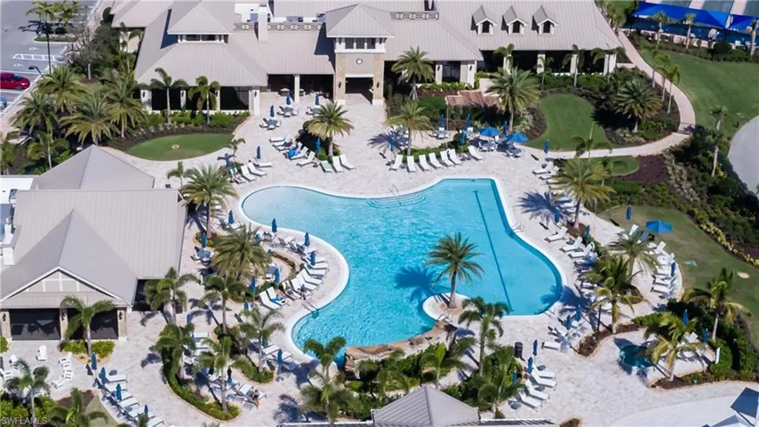 7602 Jacaranda Ln, Naples, Florida 34114