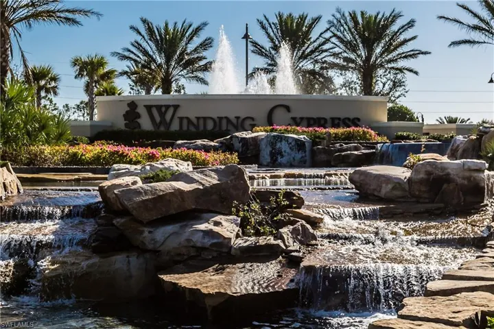 7602 Jacaranda Ln, Naples, Florida 34114