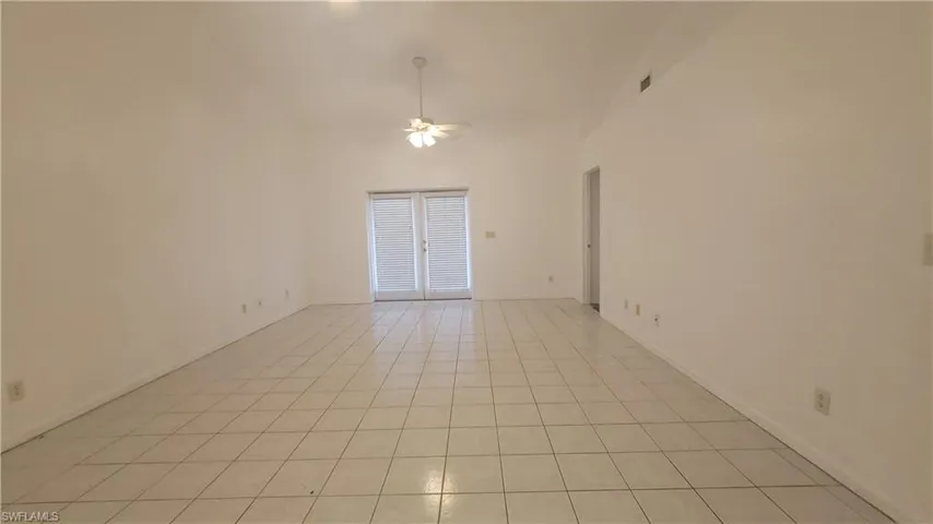 1010 SE 12th  TER, Cape Coral, FL 33990