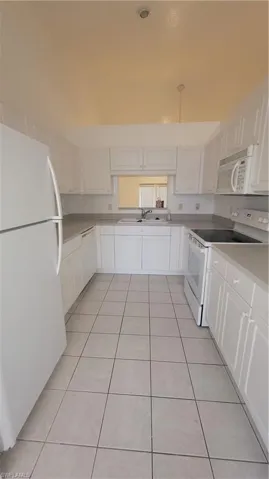 1010 SE 12th  TER, Cape Coral, FL 33990