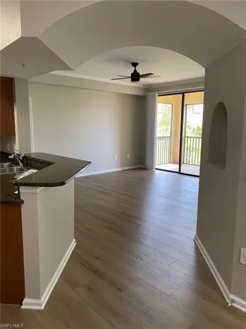 12930 Positano CIR # 202, NAPLES FL 34105
