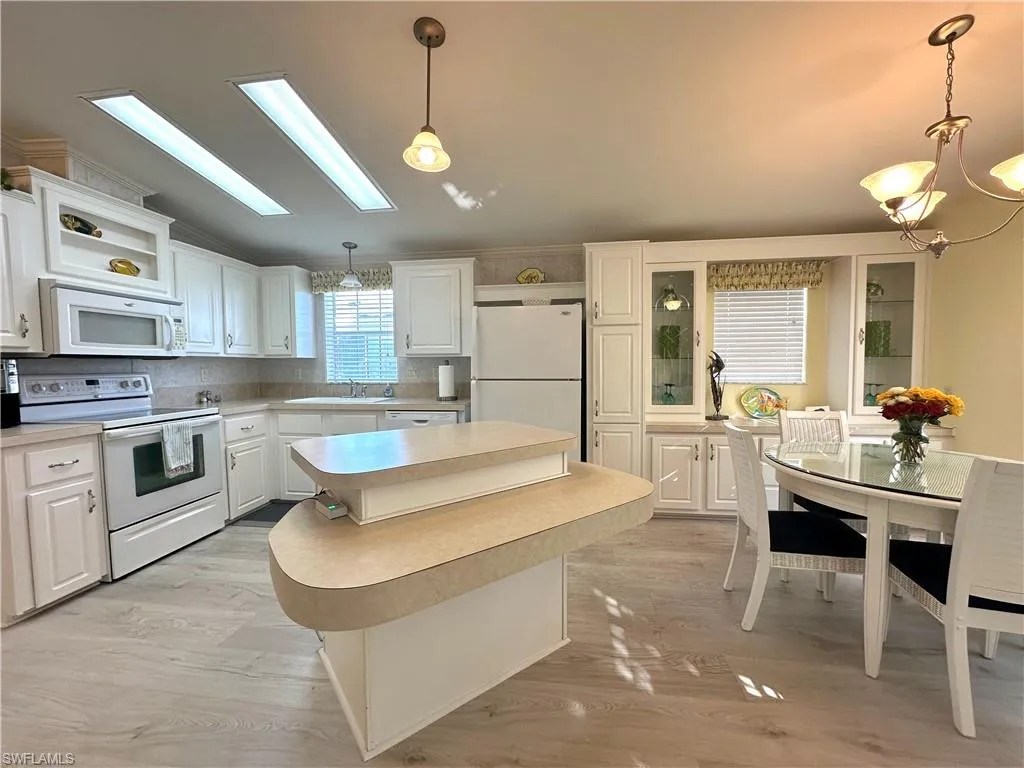 4720 Bayberry WAY, Estero, FL 33928,225028530
