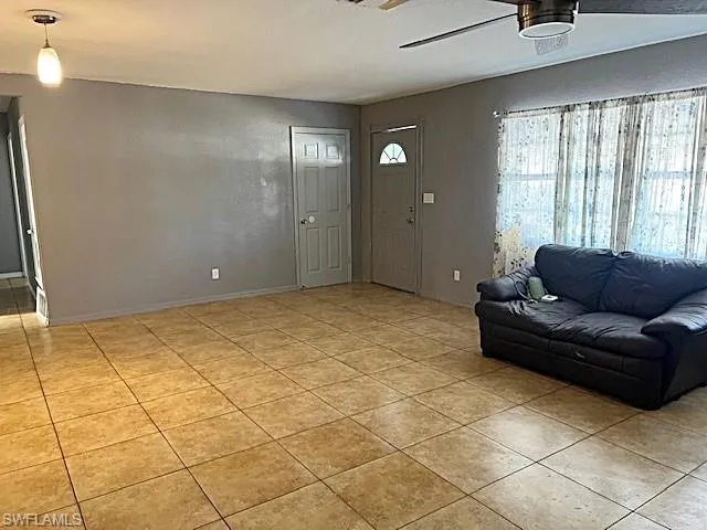 521 Pennview Ave, Lehigh Acres, Florida 33936