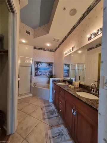 2797 First St 2002, Fort Myers, Florida 33916