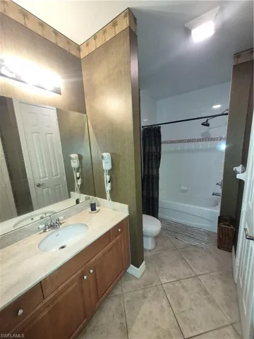 2797 First St 2002, Fort Myers, Florida 33916