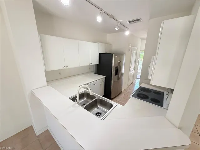 8541  Athena  CT, Lehigh Acres, FL 33971