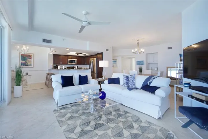 9577  Gulf Shore  DR, Naples, FL 34108